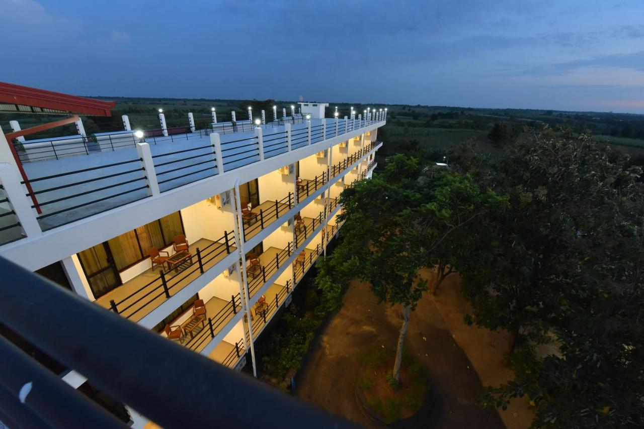 Centauria Wild Hotel อุดาวาลาเว ภายนอก รูปภาพ