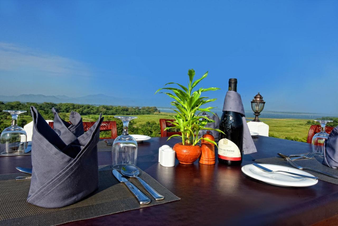 Centauria Wild Hotel อุดาวาลาเว ภายนอก รูปภาพ