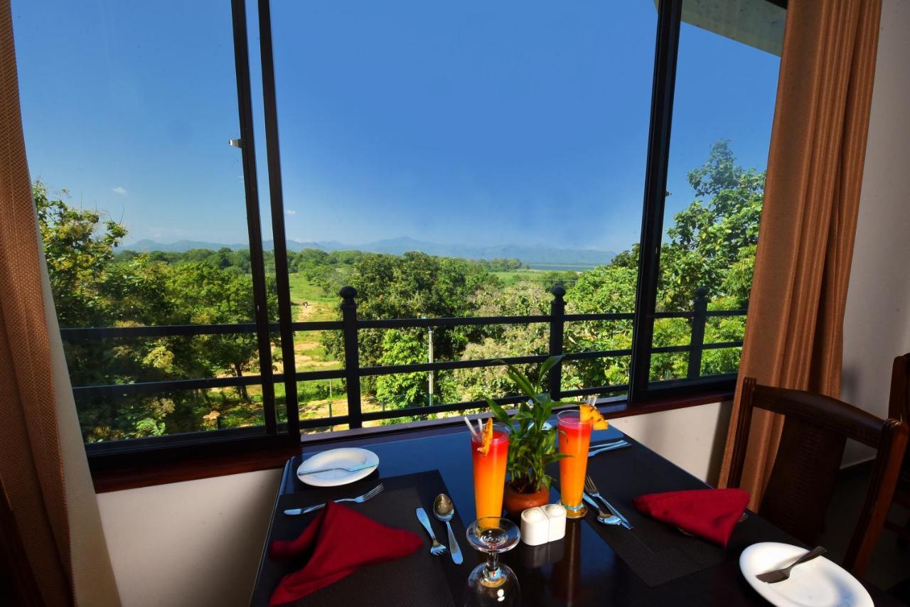Centauria Wild Hotel อุดาวาลาเว ภายนอก รูปภาพ