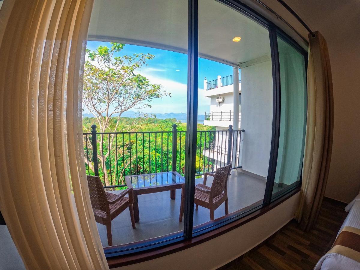 Centauria Wild Hotel อุดาวาลาเว ภายนอก รูปภาพ